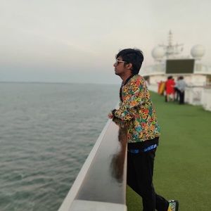 Meet your Posher, Satyakam